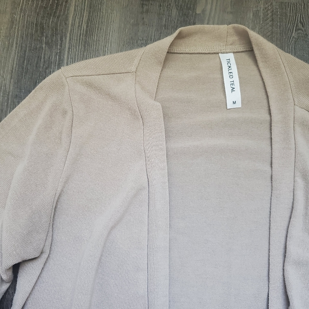 Cardigan - Picture 5 of 8